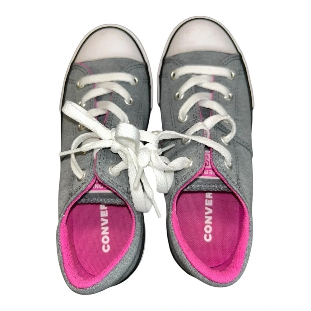 Converse CTAS Madison magenta pink grey like new Size 2 youth beautiful